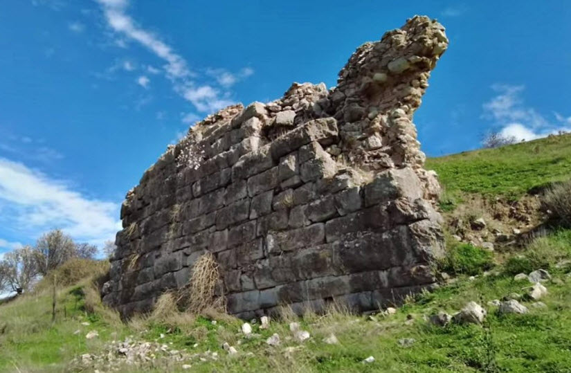 Castle of Vourlia Antikyra, Greece